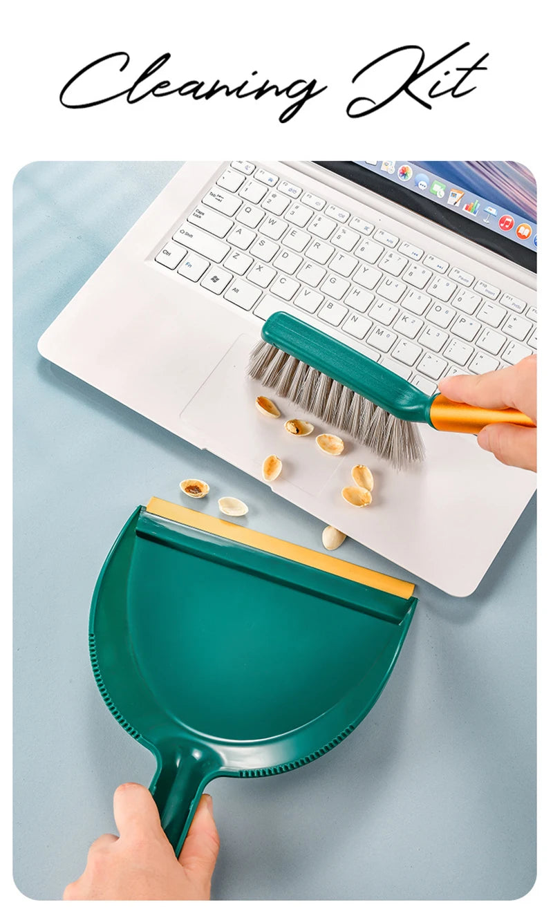 Pá com Escova 2 em 1 – Praticidade e Agilidade na Limpeza da Sua Casa